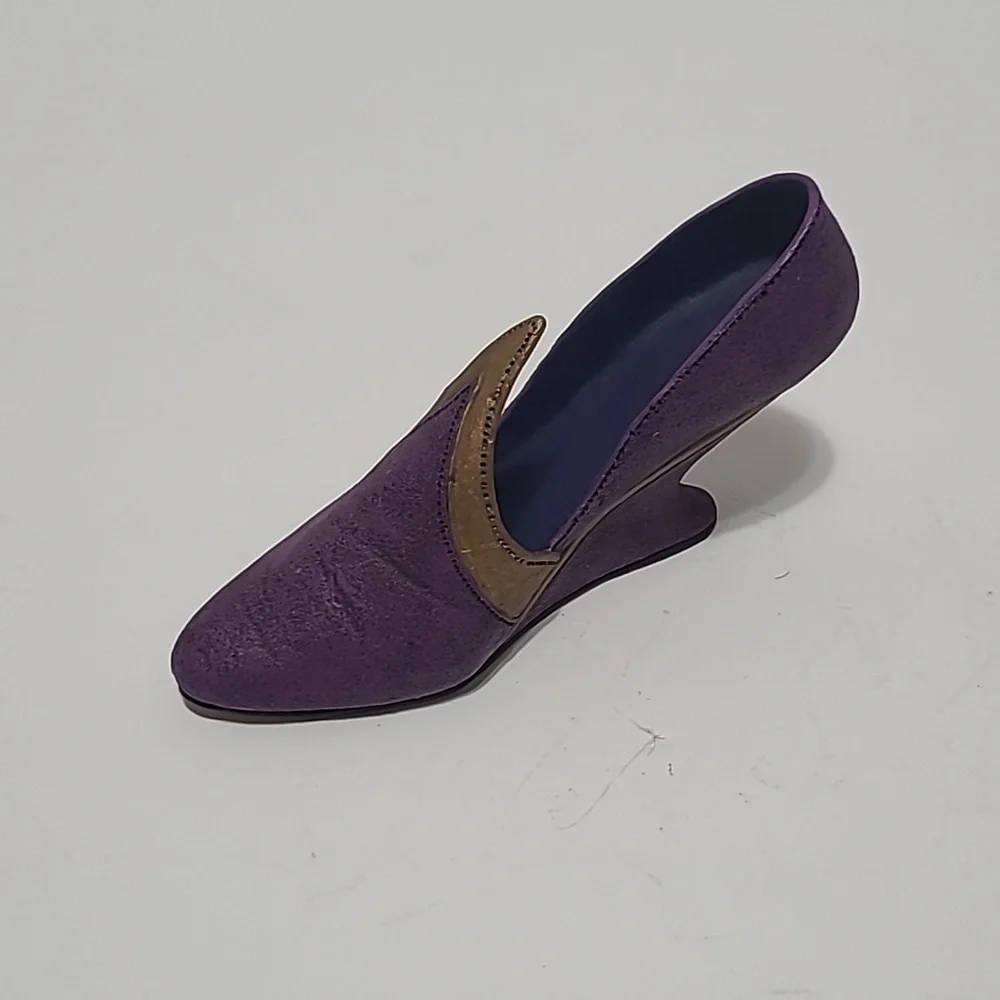 Just The Right Shoe just right